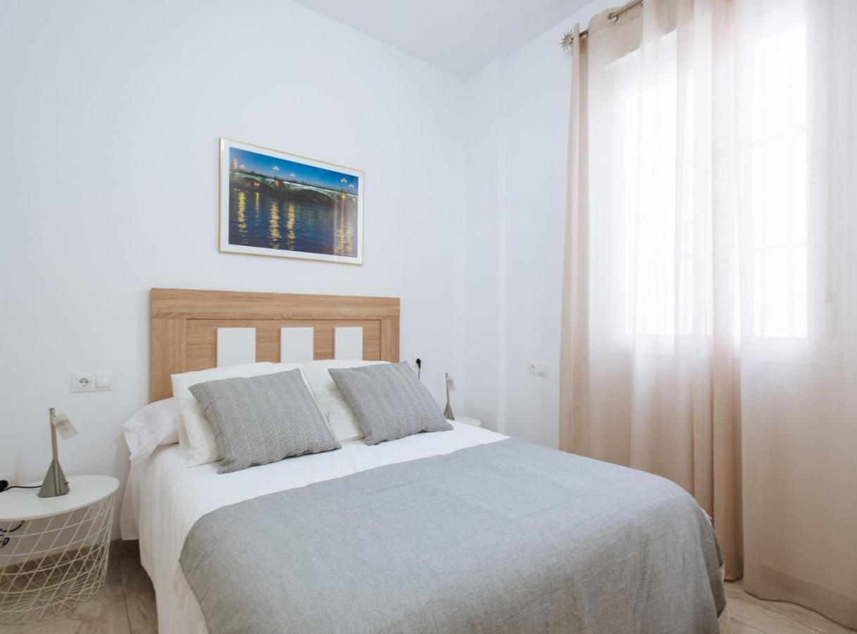 Siete Revueltas Suite Apartment Séville Extérieur photo